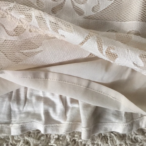 Anthropologie 3/4 sleeve raglan w/lace🤍✨ - Picture 4 of 8